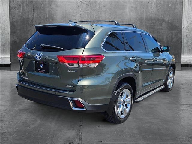 used 2019 Toyota Highlander Hybrid car, priced at $29,998