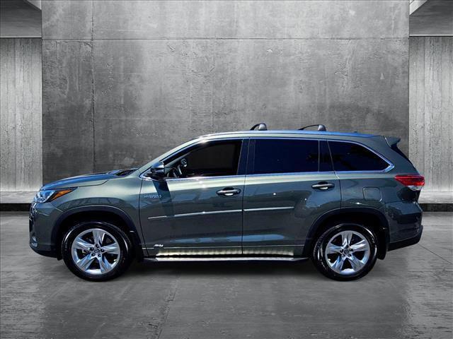 used 2019 Toyota Highlander Hybrid car, priced at $29,998