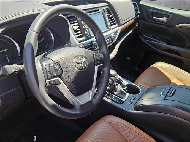 used 2019 Toyota Highlander Hybrid car, priced at $29,998