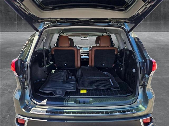 used 2019 Toyota Highlander Hybrid car, priced at $29,998