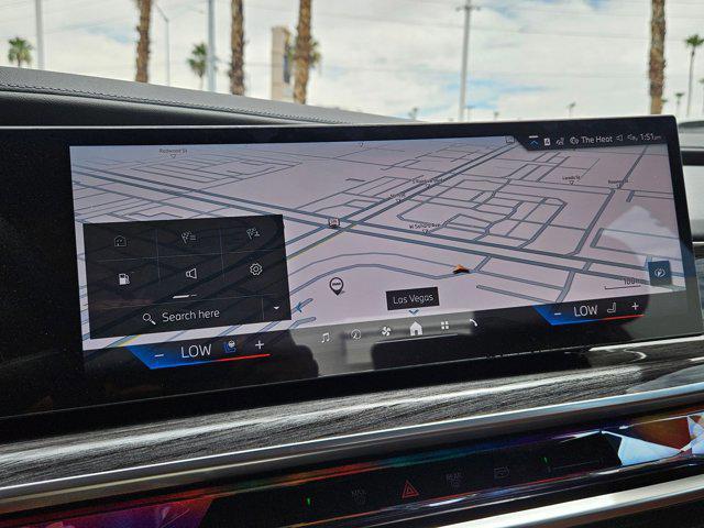 new 2025 BMW 760 car, priced at $141,455