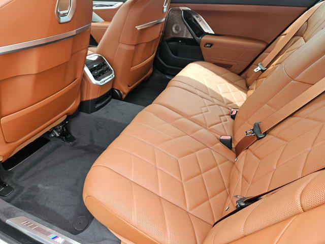 new 2025 BMW 760 car, priced at $141,455