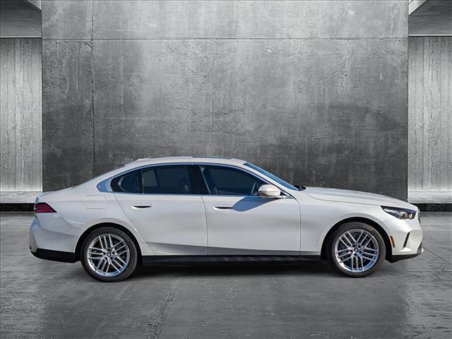 new 2024 BMW 540 car, priced at $67,295