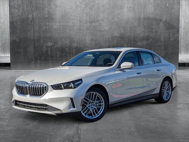 new 2024 BMW 540 car, priced at $67,295