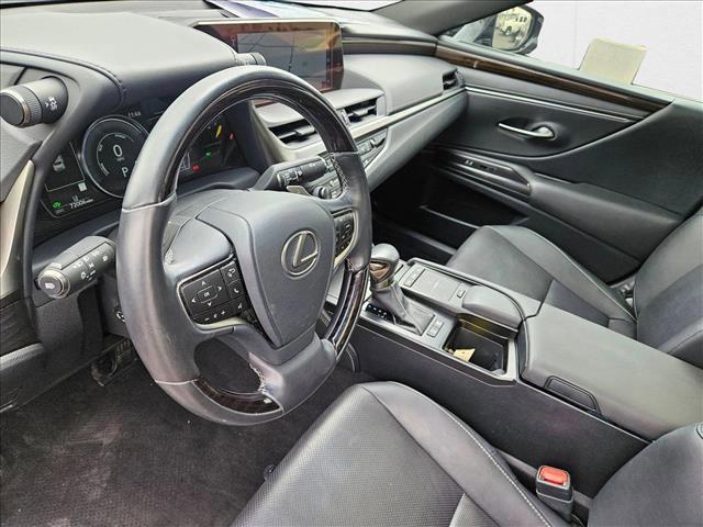 used 2019 Lexus ES 300h car, priced at $26,942