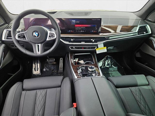 new 2026 BMW X7 car, priced at $119,275
