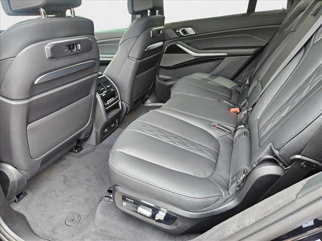 new 2026 BMW X7 car, priced at $119,275