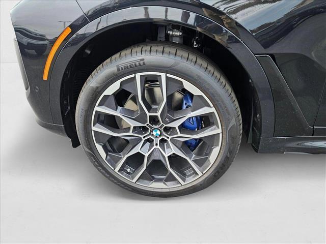 new 2026 BMW X7 car, priced at $119,275