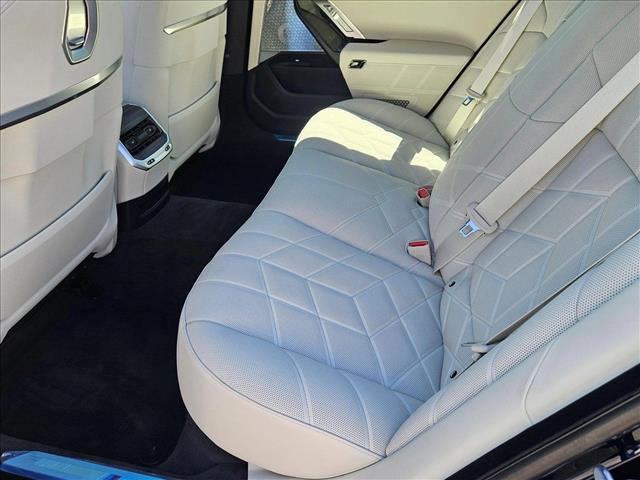 new 2025 BMW 760 car, priced at $135,975