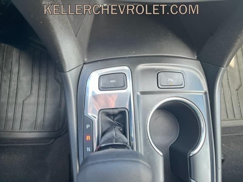 used 2022 Chevrolet Equinox car, priced at $23,999