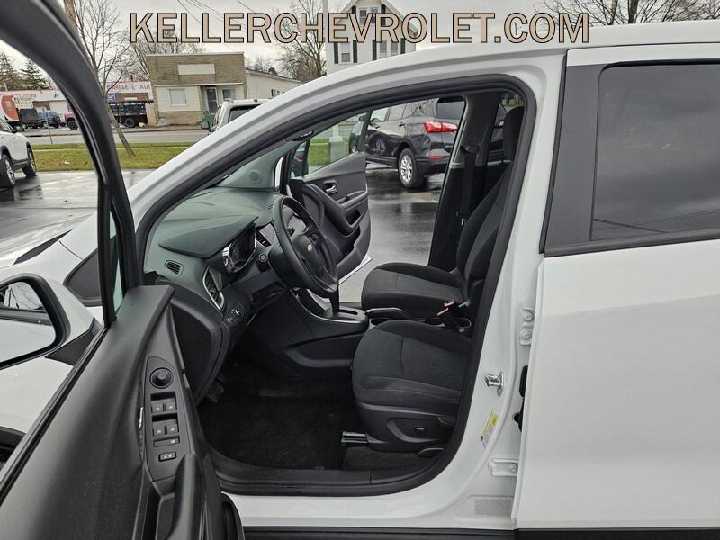 used 2022 Chevrolet Trax car, priced at $19,499