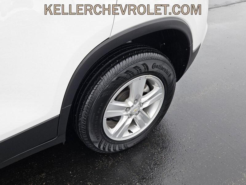 used 2022 Chevrolet Trax car, priced at $20,999