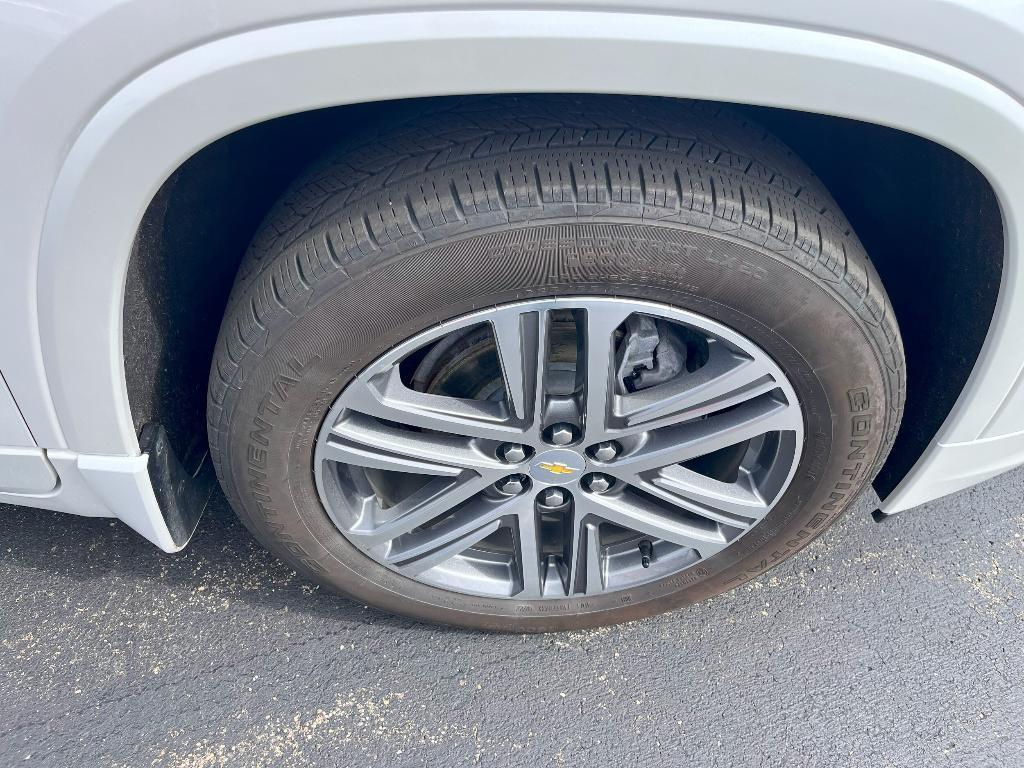 used 2022 Chevrolet Traverse car, priced at $34,331