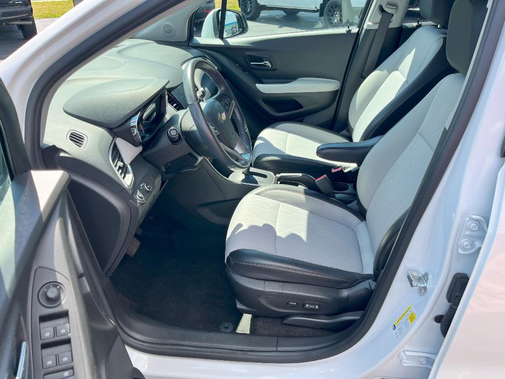 used 2022 Chevrolet Trax car, priced at $18,217