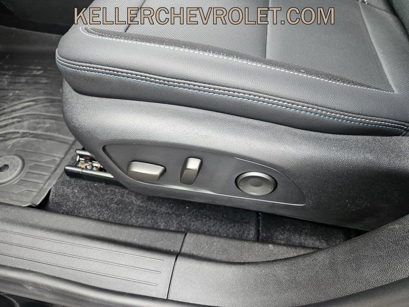 used 2024 Chevrolet Equinox EV car, priced at $32,994
