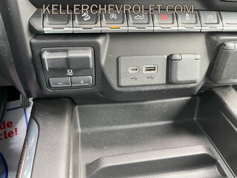 used 2021 Chevrolet Silverado 1500 car, priced at $40,499