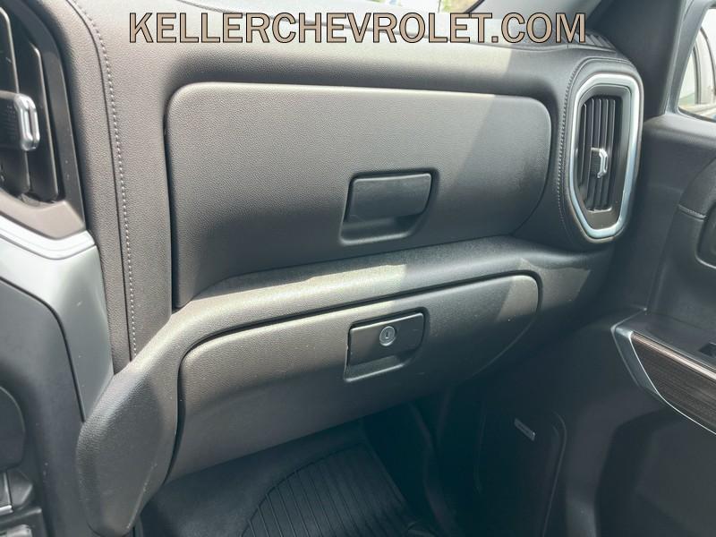used 2021 Chevrolet Silverado 1500 car, priced at $40,499
