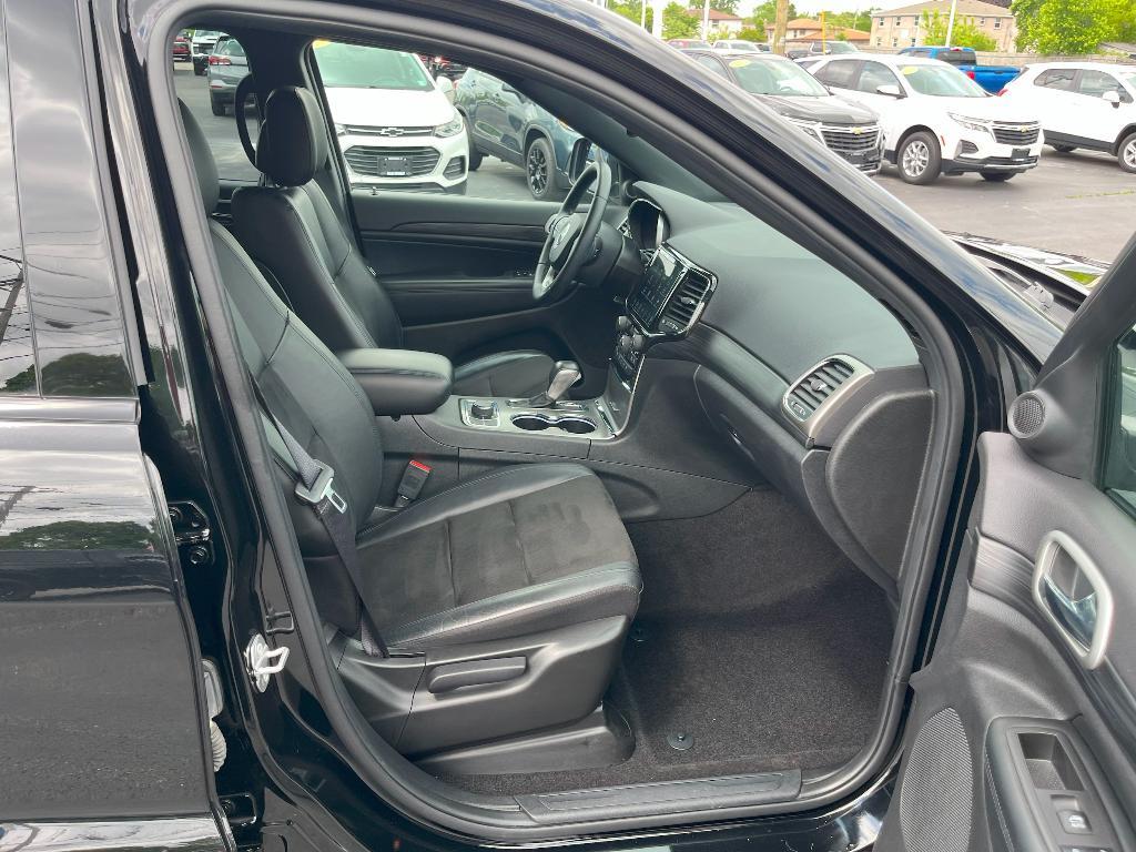 used 2022 Jeep Grand Cherokee WK car, priced at $32,599