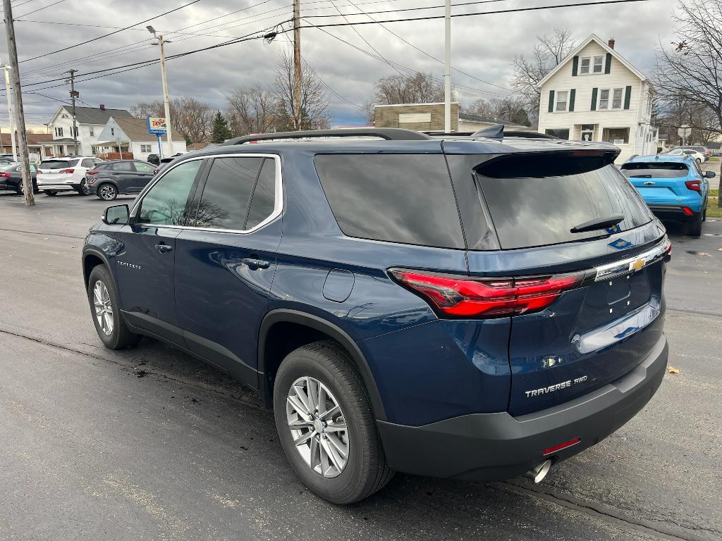 used 2023 Chevrolet Traverse car, priced at $32,999