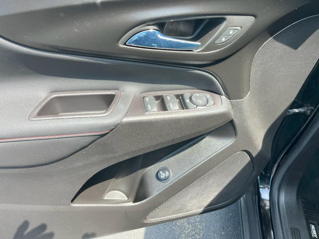 used 2022 Chevrolet Equinox car, priced at $25,507