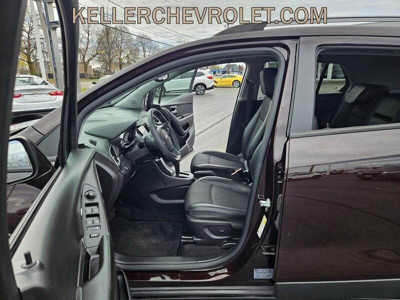 used 2021 Chevrolet Trax car, priced at $18,870