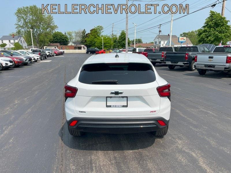 used 2024 Chevrolet Trax car, priced at $23,480