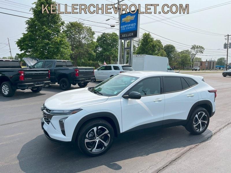 used 2024 Chevrolet Trax car, priced at $23,480
