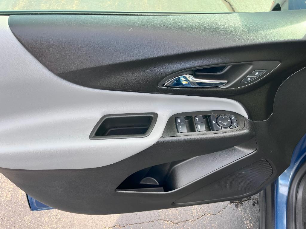 used 2024 Chevrolet Equinox car, priced at $22,637