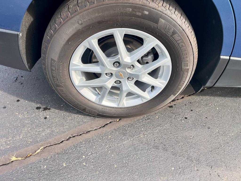 used 2024 Chevrolet Equinox car, priced at $22,637