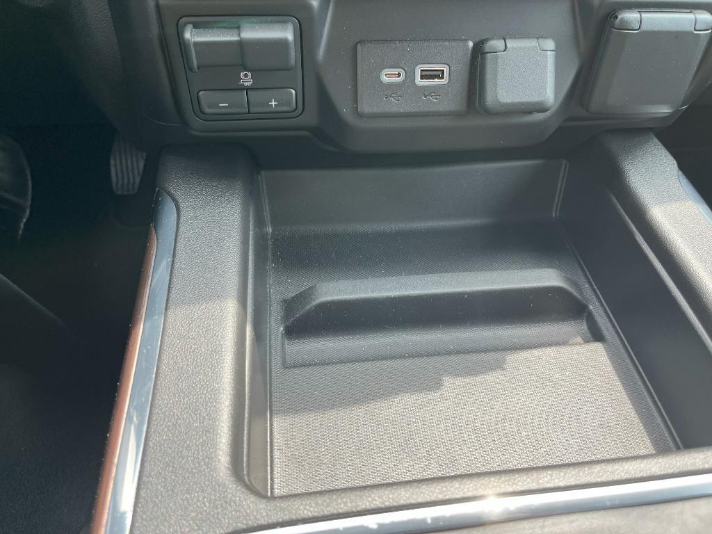 used 2021 GMC Sierra 1500 car, priced at $44,488