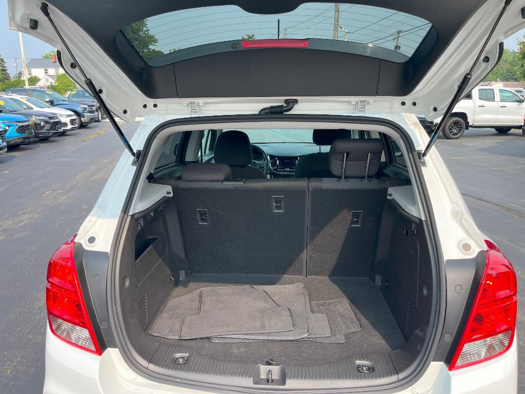 used 2022 Chevrolet Trax car, priced at $17,998