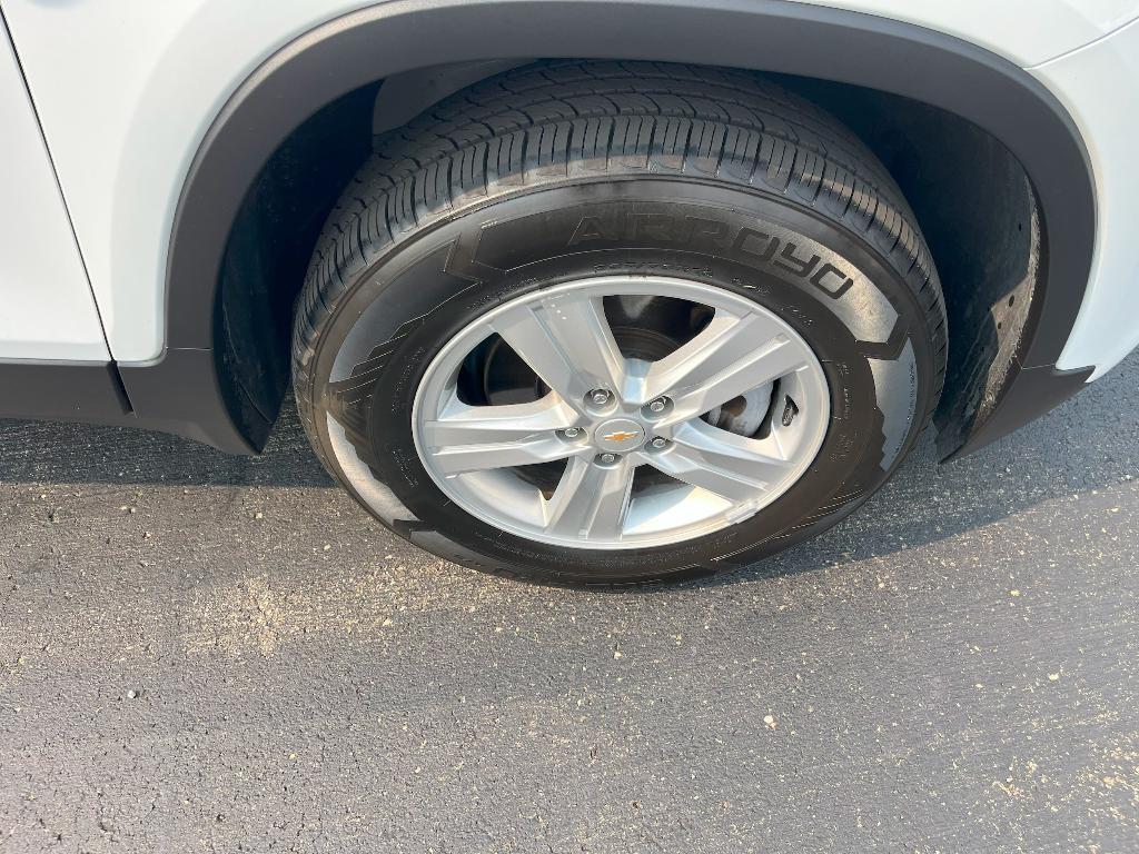 used 2022 Chevrolet Trax car, priced at $17,998