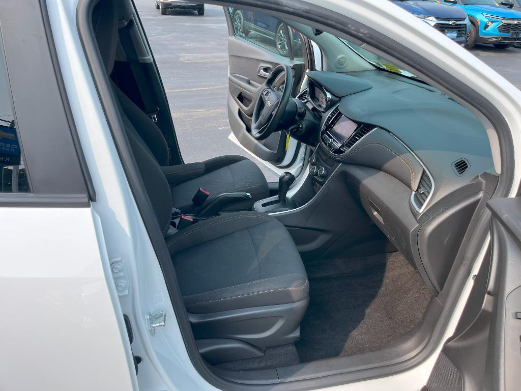 used 2022 Chevrolet Trax car, priced at $17,998