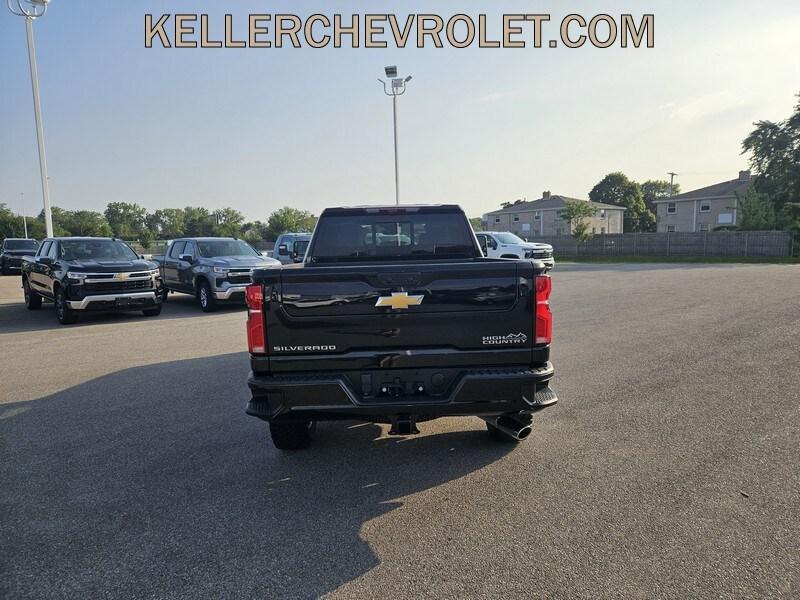 new 2024 Chevrolet Silverado 2500 car, priced at $77,900