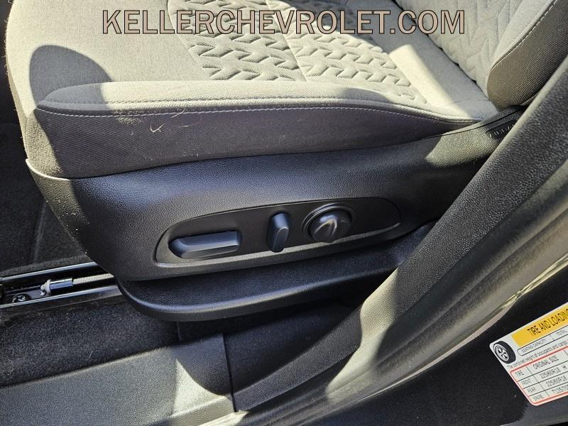 used 2022 Chevrolet Equinox car, priced at $23,999