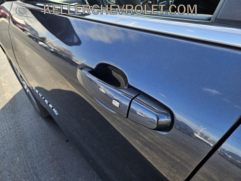 used 2022 Chevrolet Equinox car, priced at $23,999