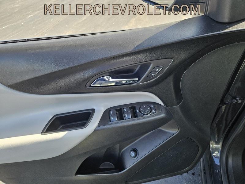used 2022 Chevrolet Equinox car, priced at $23,999