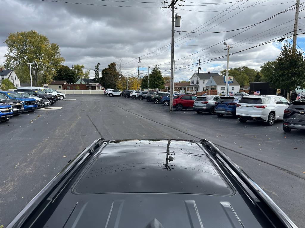 used 2022 Chevrolet Equinox car, priced at $23,990