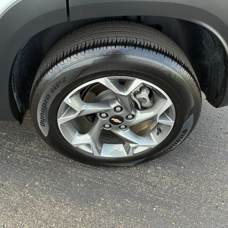 used 2024 Chevrolet Trax car, priced at $20,911