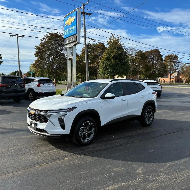 used 2024 Chevrolet Trax car, priced at $20,911