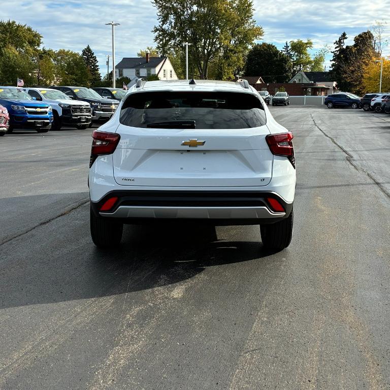 used 2024 Chevrolet Trax car, priced at $20,911
