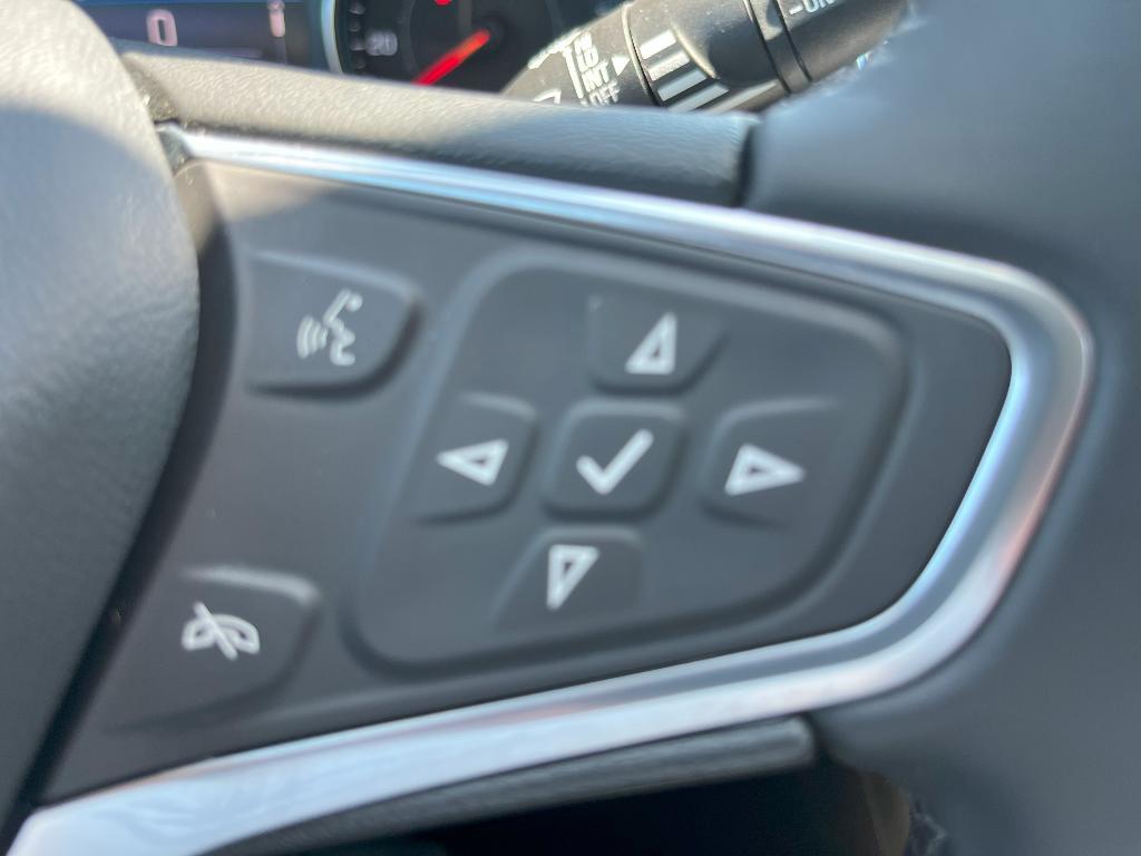 used 2023 Chevrolet Equinox car, priced at $22,999