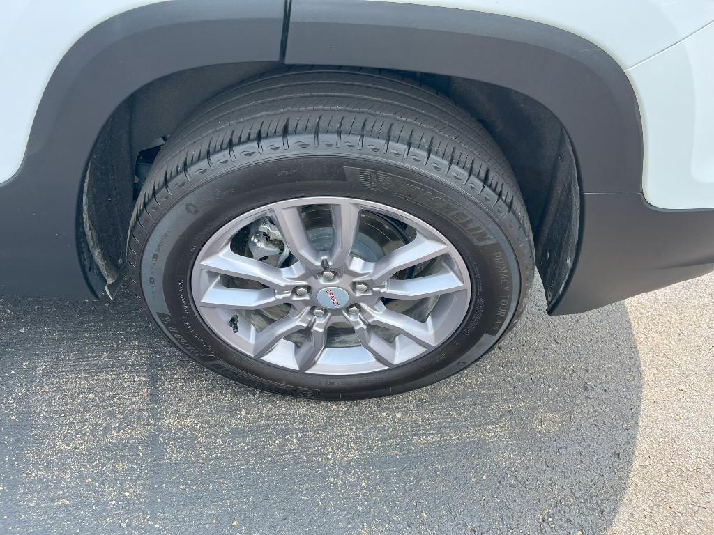 used 2022 GMC Terrain car, priced at $25,221