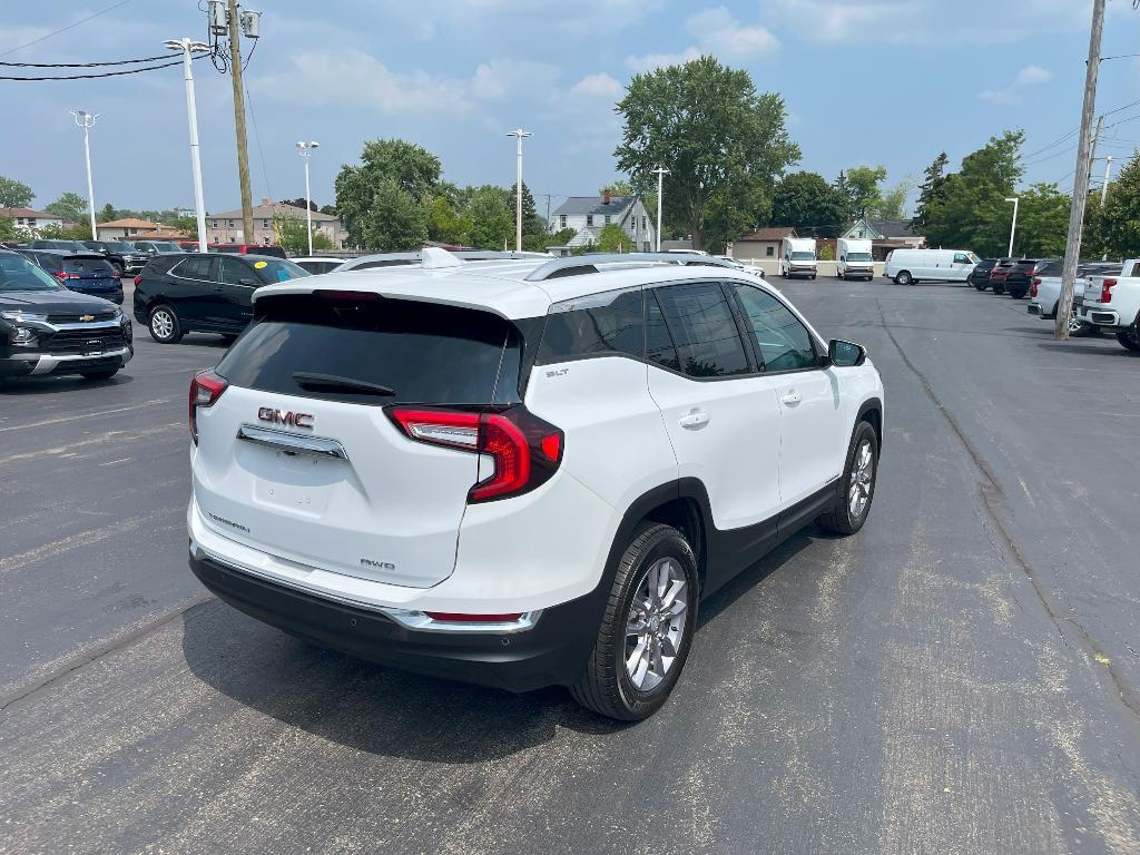 used 2022 GMC Terrain car, priced at $25,221