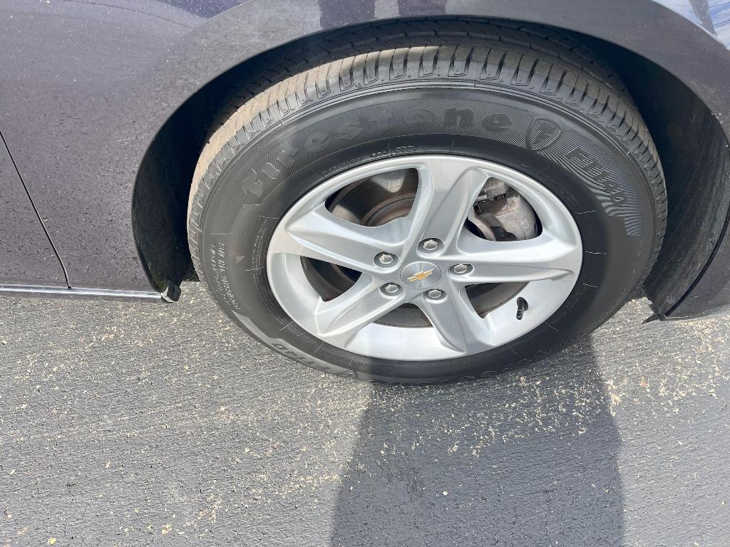 used 2022 Chevrolet Malibu car, priced at $19,999