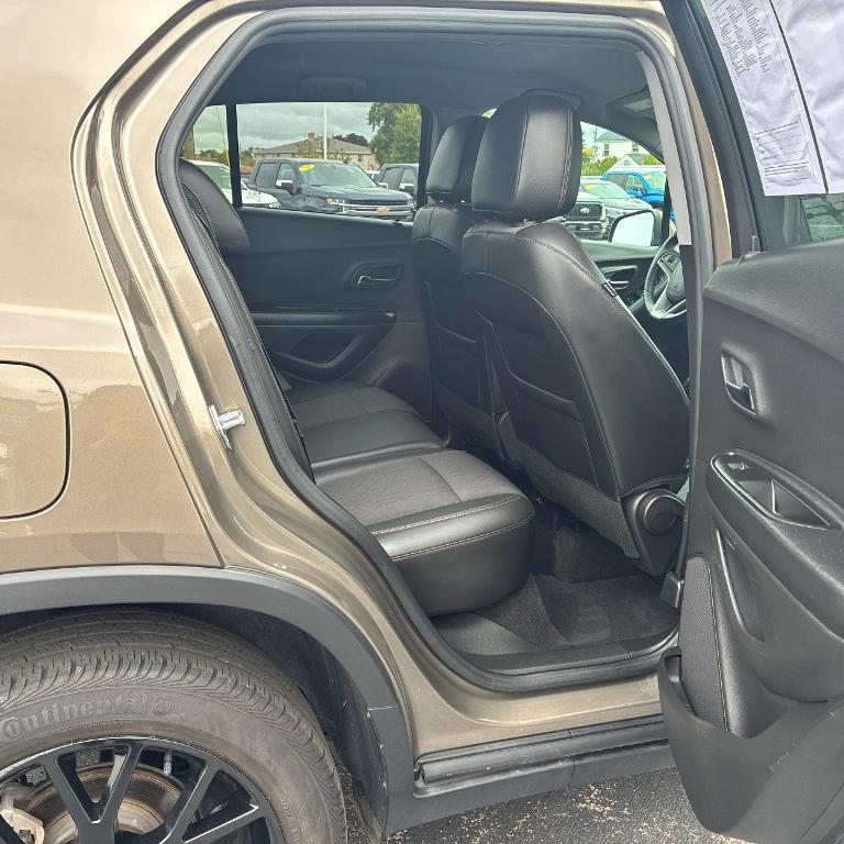 used 2022 Chevrolet Trax car, priced at $19,352