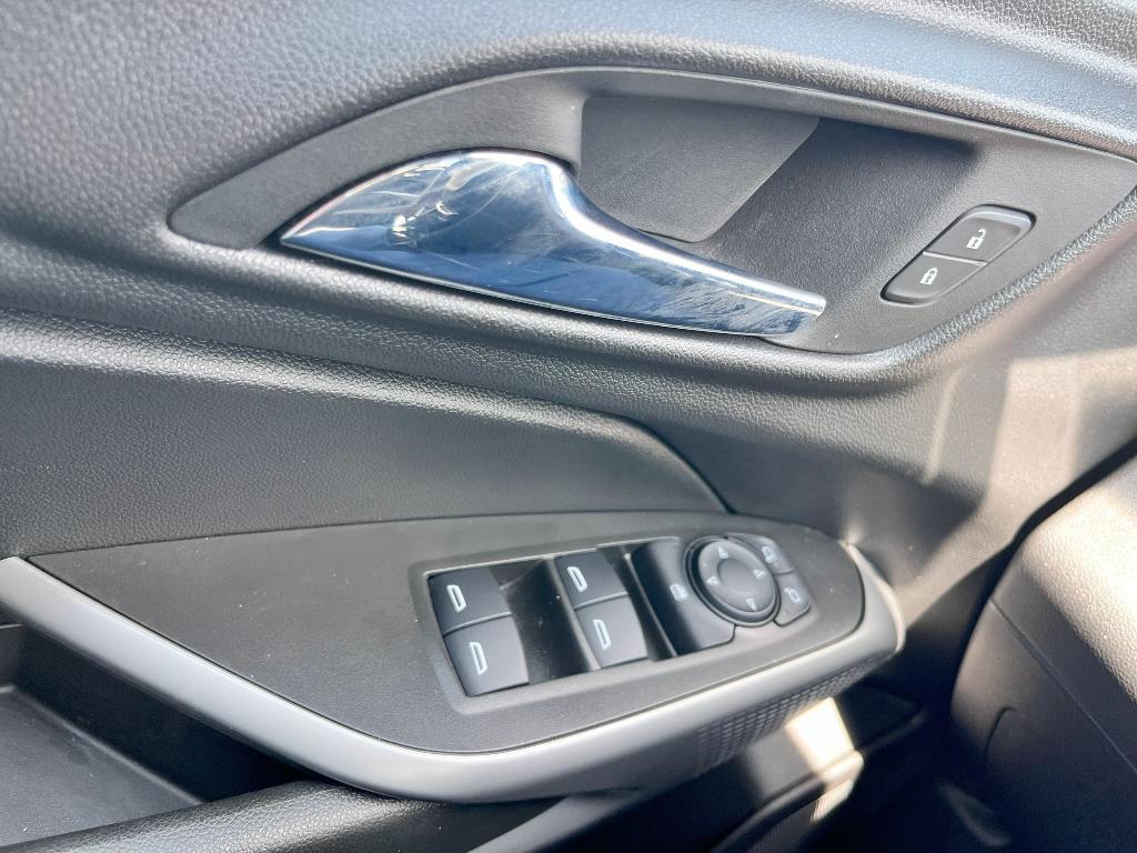 used 2024 Chevrolet Trax car, priced at $22,484
