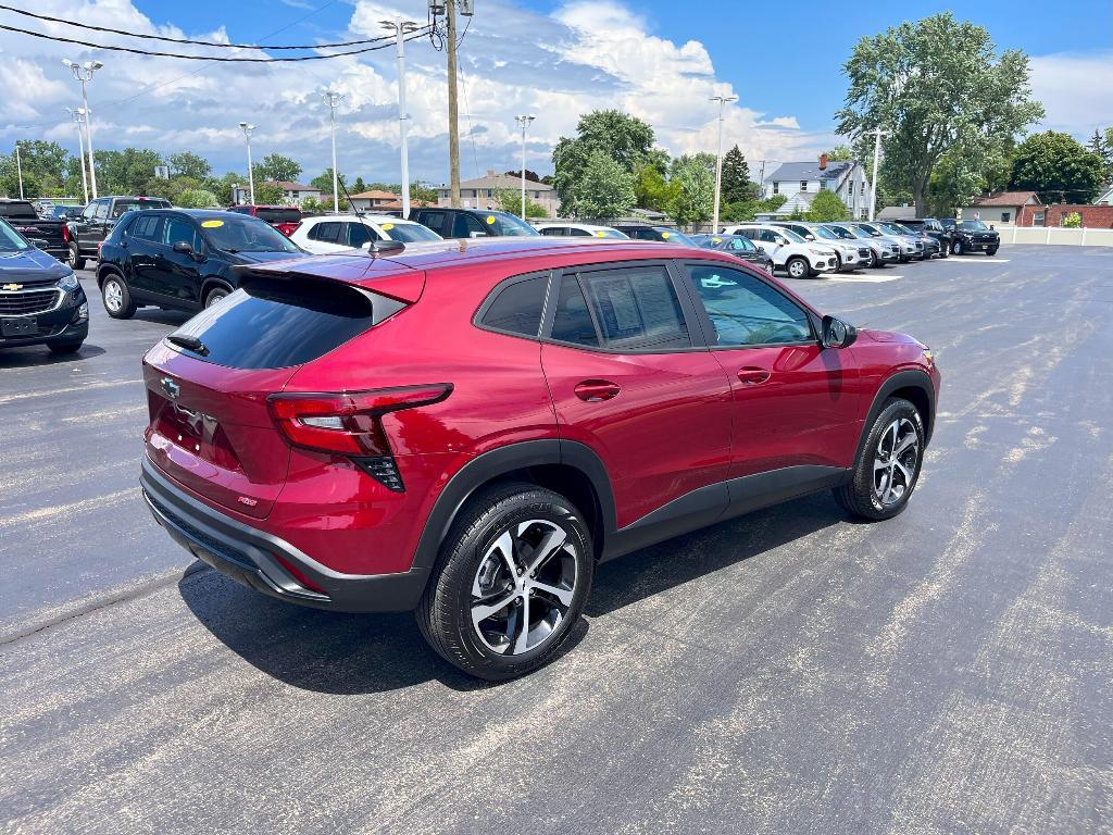 used 2024 Chevrolet Trax car, priced at $22,484