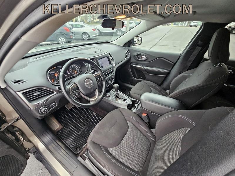 used 2019 Jeep Cherokee car, priced at $14,990