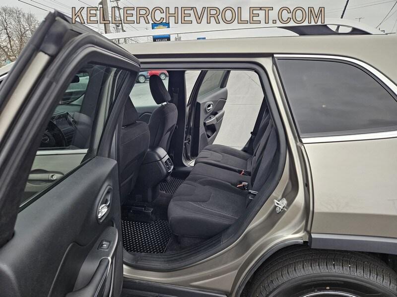 used 2019 Jeep Cherokee car, priced at $14,990